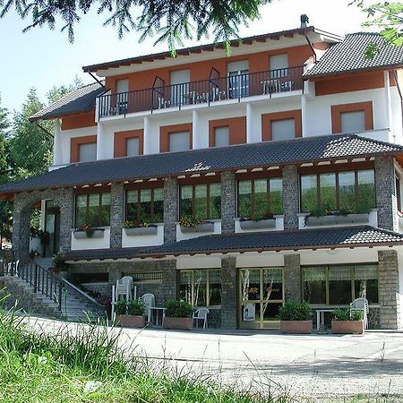 Albergo Moderno & Spa Fuipiano Valle Imagna Екстер'єр фото