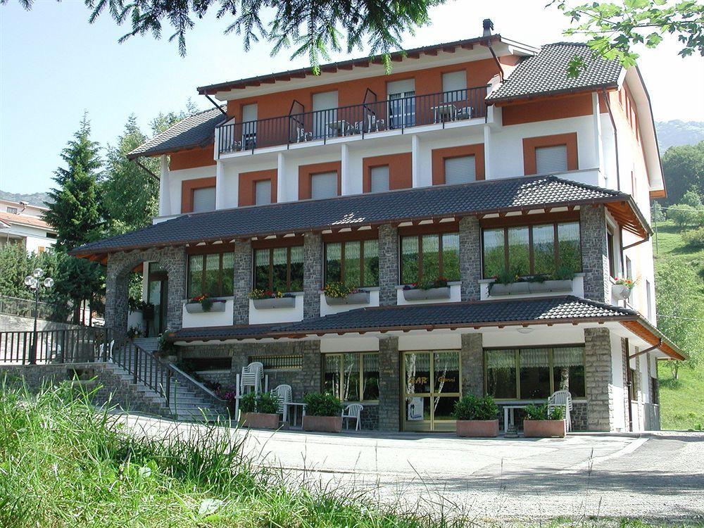 Albergo Moderno & Spa Fuipiano Valle Imagna Екстер'єр фото