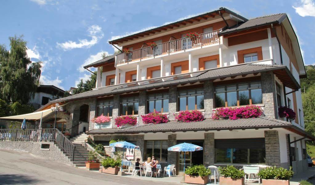 Albergo Moderno & Spa Fuipiano Valle Imagna Екстер'єр фото