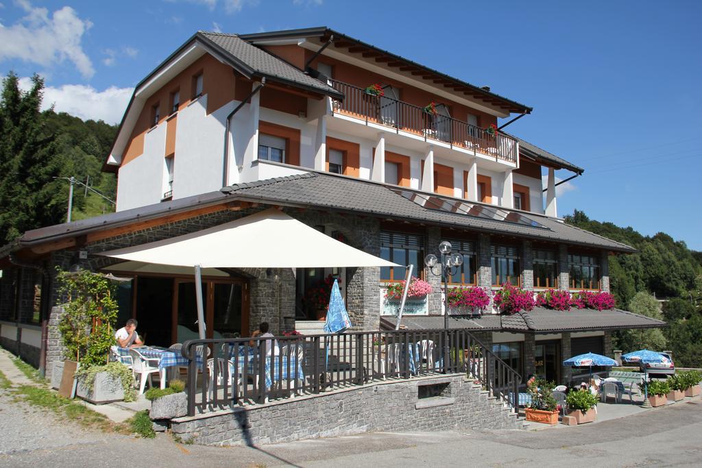 Albergo Moderno & Spa Fuipiano Valle Imagna Екстер'єр фото